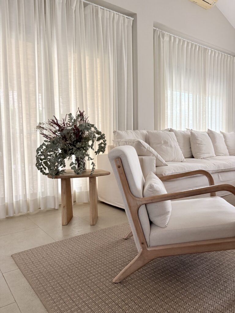proyecto interiorismo Valencia salón diseño mediterráneo